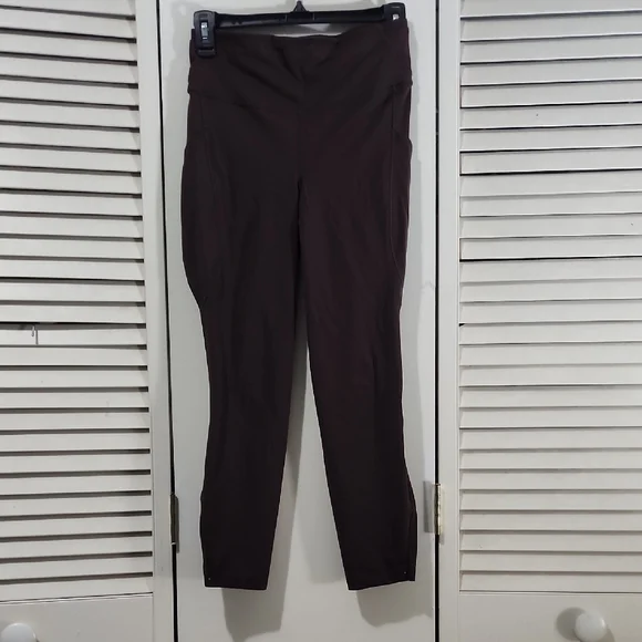 Espresso Fast and Free Lululemon - Size 8 - Picture 1 of 4